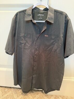 Orvis Men's Short-Sleeve Button-Down Shirt in Dark Olive - size L